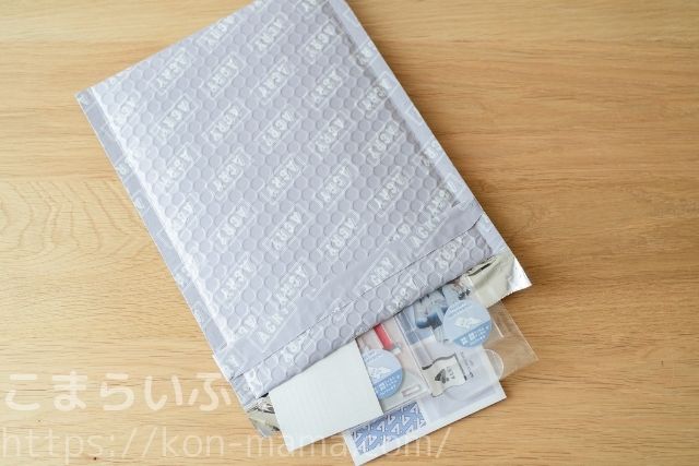 Acry(アクリー)のアクリルスタンドが届いたときの梱包状態の写真