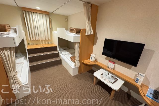 阪九フェリーのデラックス洋室4名部屋の全体レイアウト